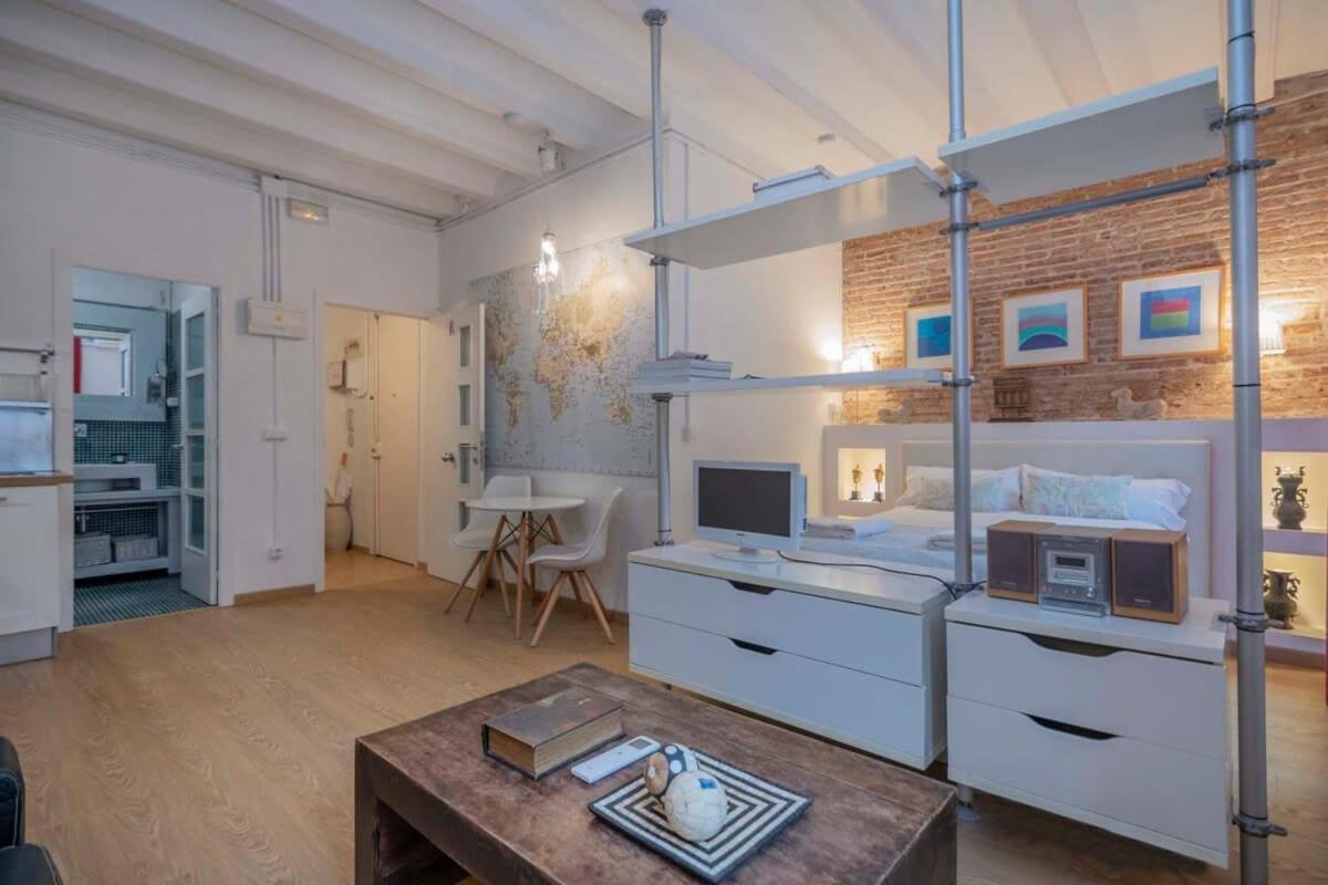 Exclusive 2 Bedroom Apartment In The City Center Barselona Dış mekan fotoğraf