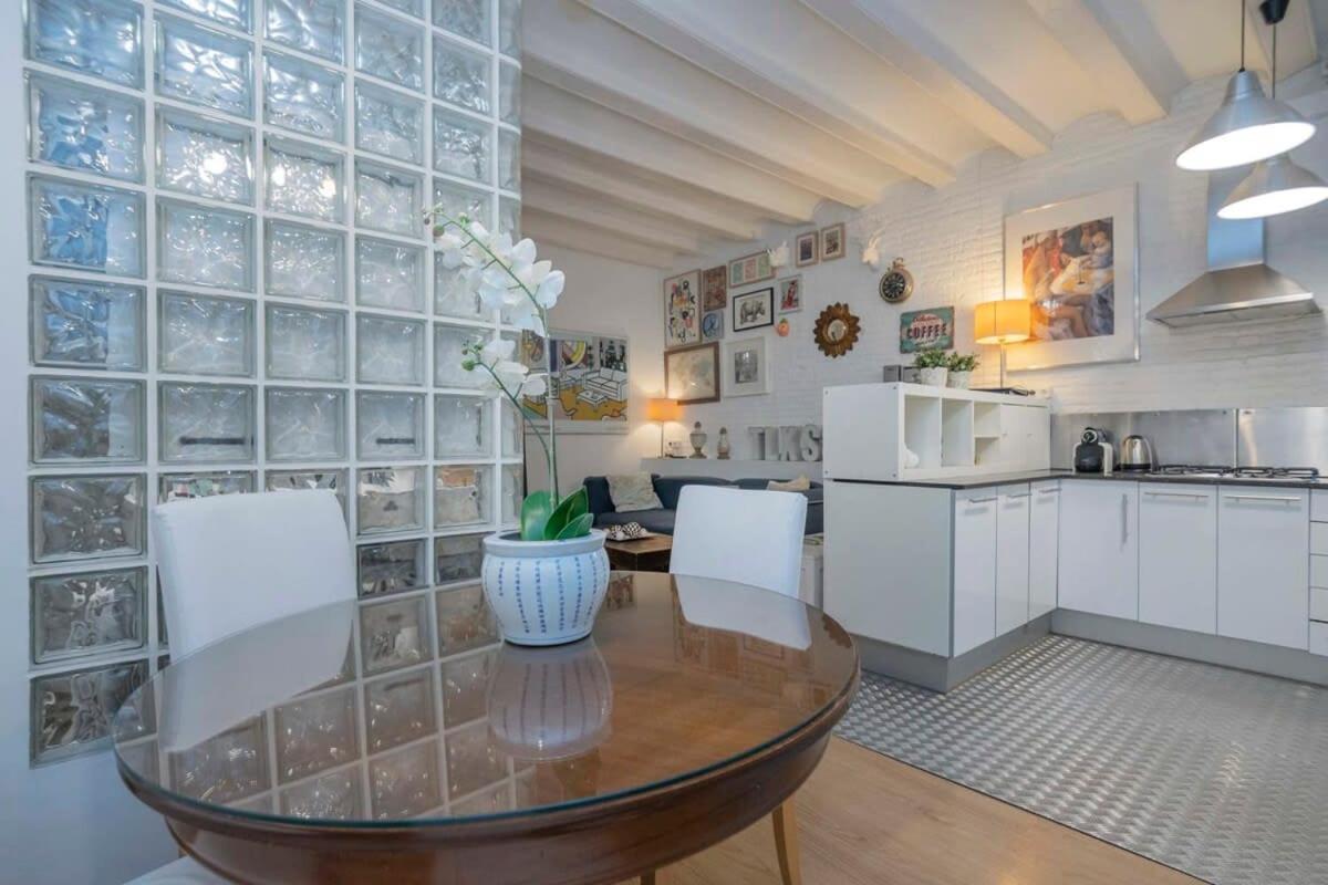Exclusive 2 Bedroom Apartment In The City Center Barselona Dış mekan fotoğraf